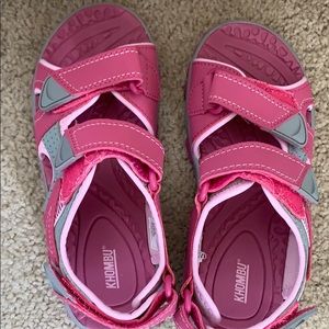 Water sandals in like new condition